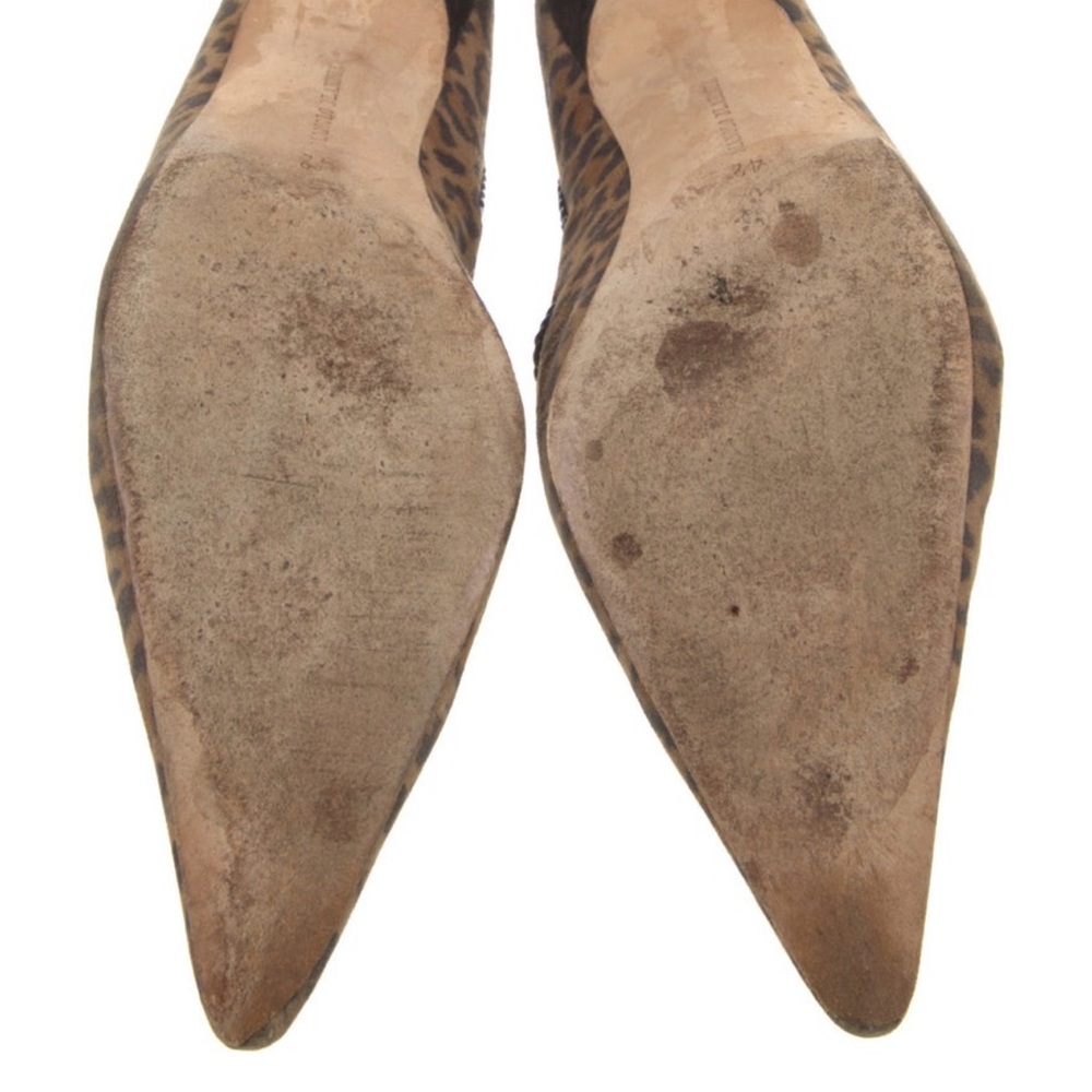 Manolo Blahnik Suede Leopard Print Pointed Toe Ki… - image 3